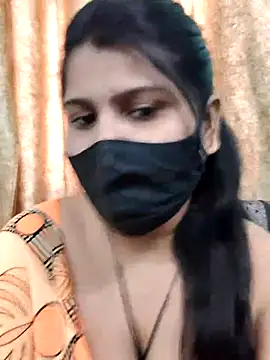 Snapshot of Hotty-simran chatting on 10-13-25, 04:34 Hotty-simran online show from 10-13-25, 04:34