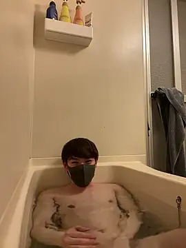 Snapshot of poketkuma chatting on 12-17-25, 03:51 poketkuma online show from 12-17-25, 03:51