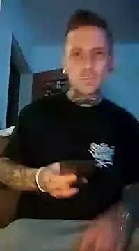 Snapshot of Schabernack1990 chatting on 01-22-25, 10:48 Schabernack1990 online show from 01-22-25, 10:48