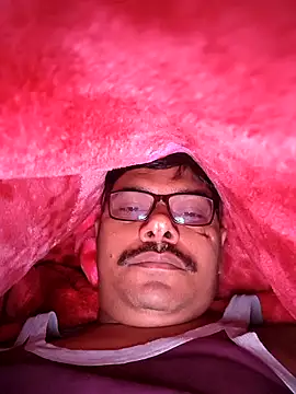 Snapshot of Srmotrs chatting on 11-07-25, 06:30 Srmotrs online show from 11-07-25, 06:30