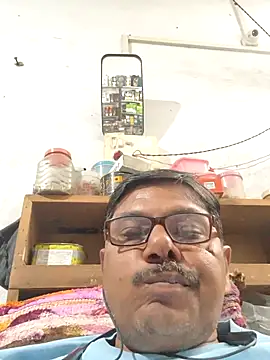 Snapshot of Srmotrs chatting on 11-09-25, 12:36 Srmotrs online show from 11-09-25, 12:36