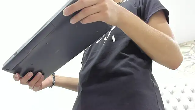 Snapshot of Kev_jenner chatting on 09-20-25, 07:37 Kev jenner online show from 09-20-25, 07:37