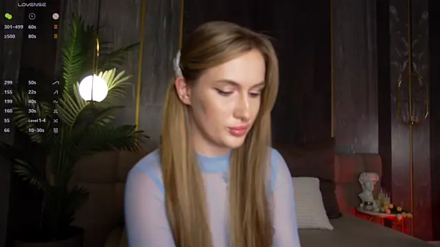Snapshot of Chanel__May chatting on 07-10-26, 06:07 Chanel May online show from 07-10-26, 06:07