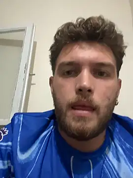 Snapshot of Franso13 chatting on 10-17-25, 11:18 Franso13 online show from 10-17-25, 11:18