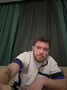 Snapshot of Franso13 chatting on 03-02-26, 06:48 Franso13 online show from 03-02-26, 06:48