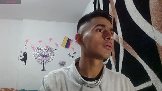 Snapshot of maria_and_angel chatting on 12-22-24, 01:12 maria and angel online show from 12-22-24, 01:12