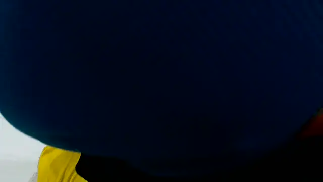 YELLOWBUSTYMELLONS online show from 10-18-25, 05:32