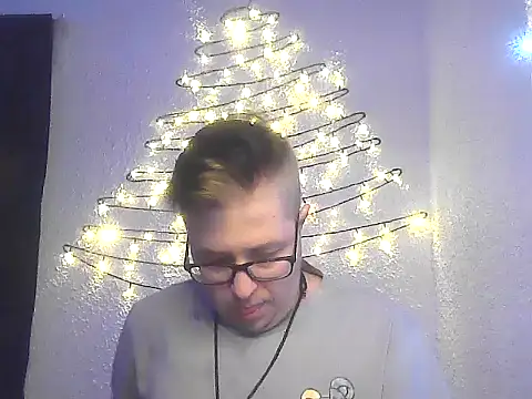 Snapshot of bisexualboy05 chatting on 11-20-25, 05:01 bisexualboy05 online show from 11-20-25, 05:01