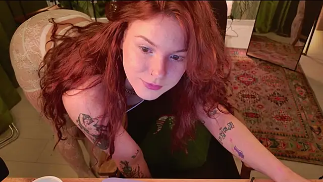 Elsie Ginger online show from 01-15-25, 01:45