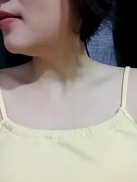 Snapshot of Sexyass13 chatting on 09-23-25, 05:21 Sexyass13 online show from 09-23-25, 05:21