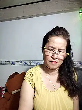 Snapshot of phnz chatting on 09-14-25, 10:36 phnz online show from 09-14-25, 10:36