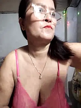 Snapshot of phnz chatting on 10-13-25, 07:58 phnz online show from 10-13-25, 07:58