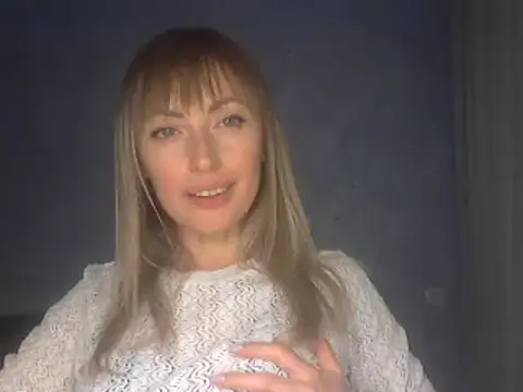 Snapshot of EffectMaya chatting on 02-06-26, 07:17 EffectMaya online show from 02-06-26, 07:17