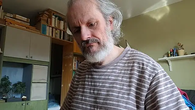 Snapshot of Zed0l1Mod chatting on 03-09-26, 09:02 Zed0l1Mod online show from 03-09-26, 09:02