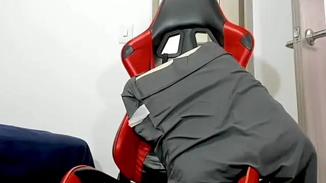 Snapshot of Backsex_boy chatting on 02-20-26, 08:31 Backsex boy online show from 02-20-26, 08:31