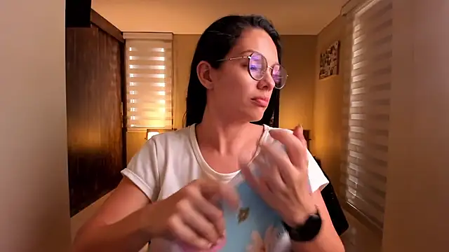 anabel 025 online show from 03-18-25, 07:20