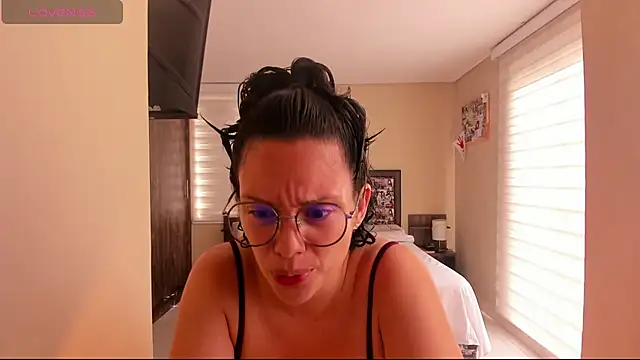 Snapshot of anabel_025 chatting on 07-26-26, 03:19 anabel 025 online show from 07-26-26, 03:19