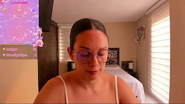 Snapshot of anabel_025 chatting on 07-28-26, 04:39 anabel 025 online show from 07-28-26, 04:39