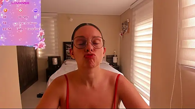 Snapshot of anabel_025 chatting on 07-30-26, 02:27 anabel 025 online show from 07-30-26, 02:27
