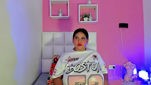 Alanna hot3 online show from 05-21-26, 07:43