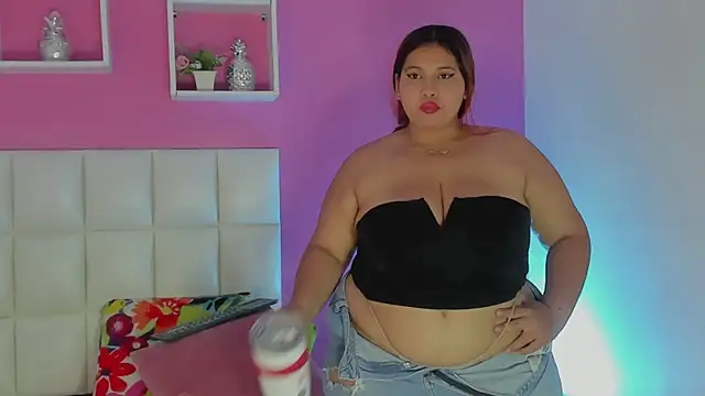Alanna hot3 online show from 06-05-26, 07:41