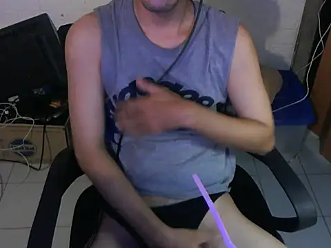 cloudyth1994 online show from 10-07-25, 03:25