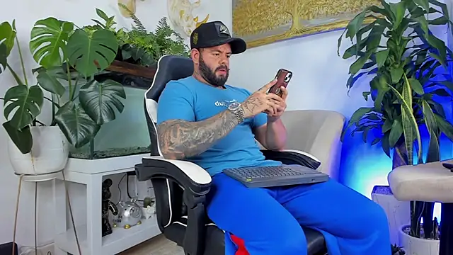 Johnnygrayson1 online show from 04-02-26, 12:30