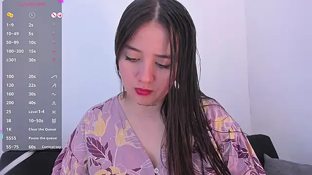 Sabrina Lennox online show from 06-17-26, 06:31