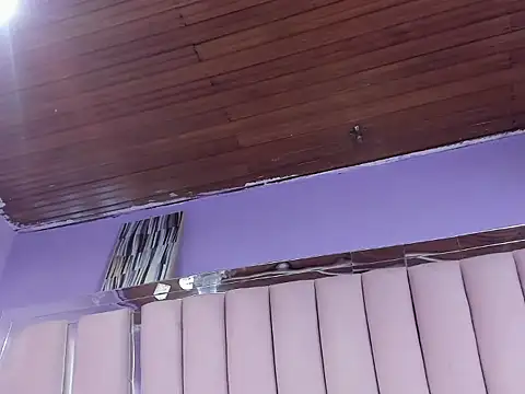 Sasha Petitte online show from 12-17-25, 03:45