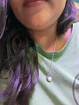 Snapshot of HaaniKaur chatting on 01-05-25, 05:09 HaaniKaur online show from 01-05-25, 05:09