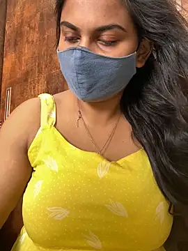 Snapshot of HaaniKaur chatting on 10-16-25, 07:20 HaaniKaur online show from 10-16-25, 07:20