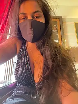 Snapshot of HaaniKaur chatting on 11-11-25, 08:03 HaaniKaur online show from 11-11-25, 08:03