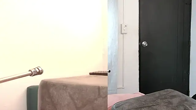 Snapshot of sara_smith45 chatting on 03-05-26, 12:23 sara smith45 online show from 03-05-26, 12:23