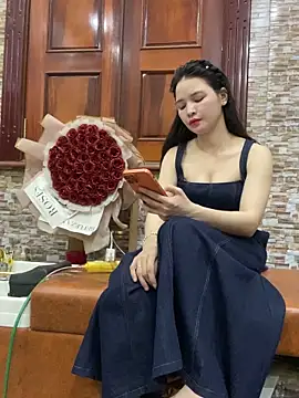 LiLi-Kirix99 online show from 05-19-26, 02:01
