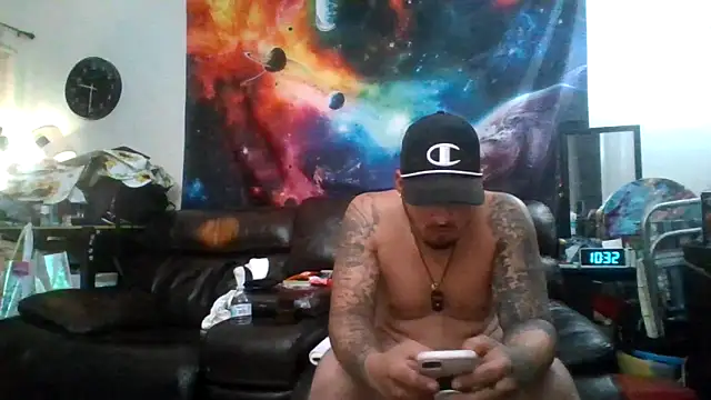 Snapshot of Antoniothedon chatting on 03-25-26, 05:35 Antoniothedon online show from 03-25-26, 05:35