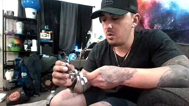 Snapshot of Antoniothedon chatting on 05-13-26, 06:22 Antoniothedon online show from 05-13-26, 06:22