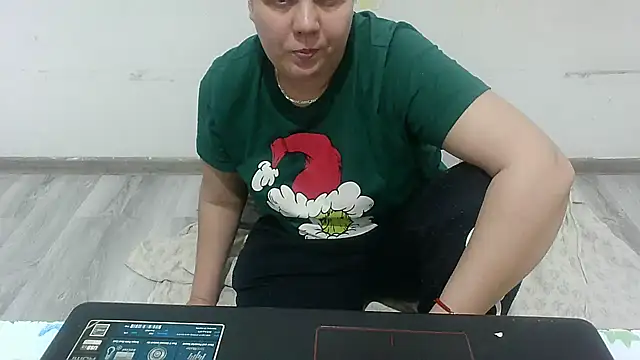 Snapshot of VixenBya chatting on 02-04-26, 03:18 VixenBya online show from 02-04-26, 03:18