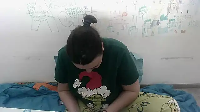 Snapshot of VixenBya chatting on 02-27-26, 07:30 VixenBya online show from 02-27-26, 07:30