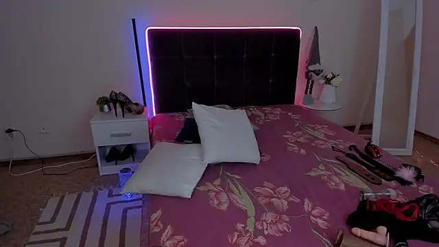 CassieEvans online show from 01-18-25, 06:45