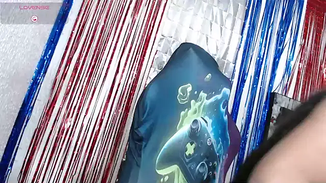 SweetAlmaa online show from 10-26-25, 01:39