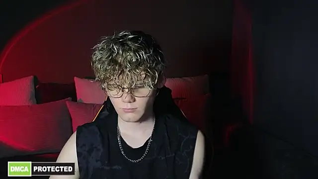 Keytaro online show from 03-31-26, 01:33