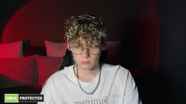 Keytaro online show from 04-14-26, 11:49