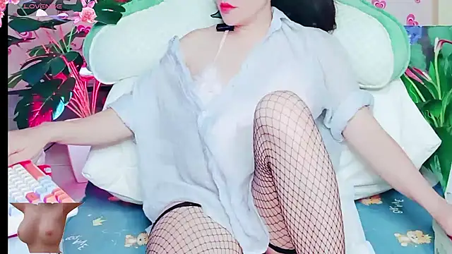 Lisagir69 online show from 02-13-25, 12:11