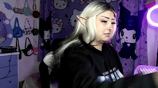 Snapshot of lussyevans24 chatting on 01-15-26, 05:56 lussyevans24 online show from 01-15-26, 05:56