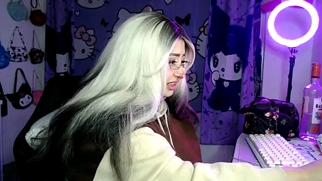 Snapshot of lussyevans24 chatting on 03-03-26, 01:56 lussyevans24 online show from 03-03-26, 01:56