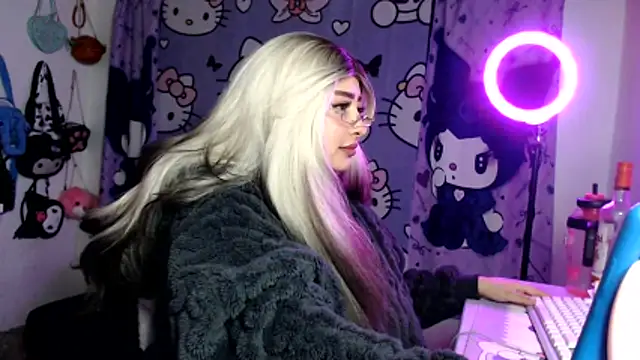lussyevans24 online show from 05-30-26, 04:31