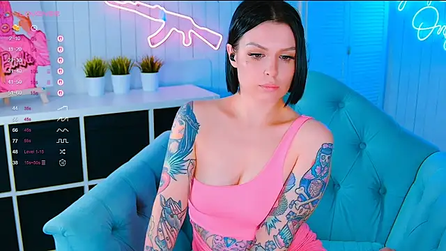 My toys pink online show from 10-19-25, 02:56