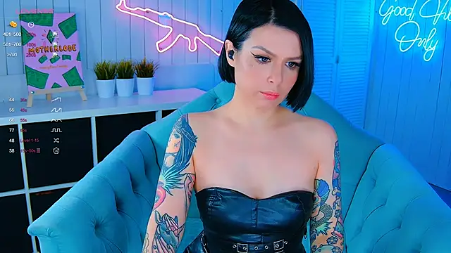 My toys pink online show from 11-26-25, 04:35