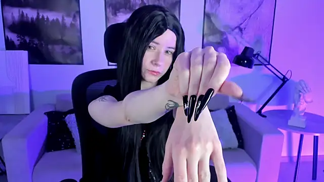 LexiWenford online show from 12-04-24, 02:53