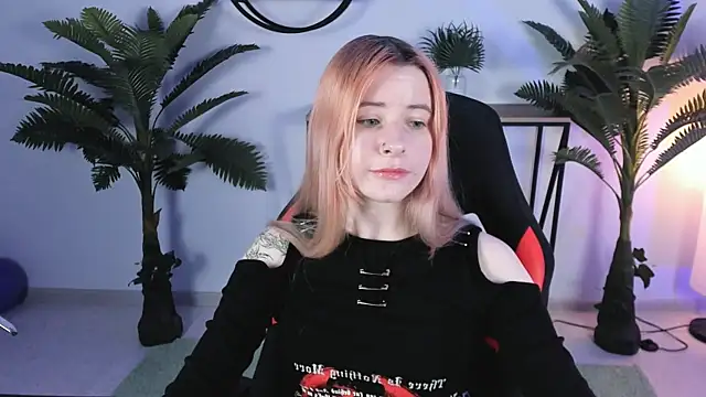 LexiWenford online show from 12-20-24, 09:21